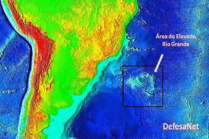 Brasil terá uma nova fronteira no mar para explorar minérios .